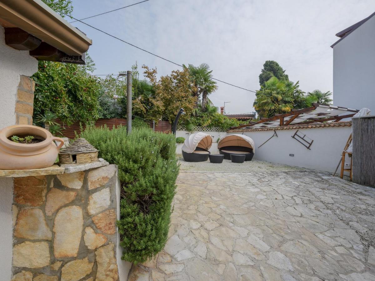 Casa Astrid By The Sea In Porec Poreč Exterior foto